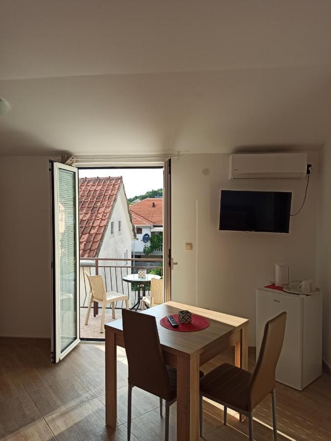 Lastva Holliday Rooms Budva Exteriör bild