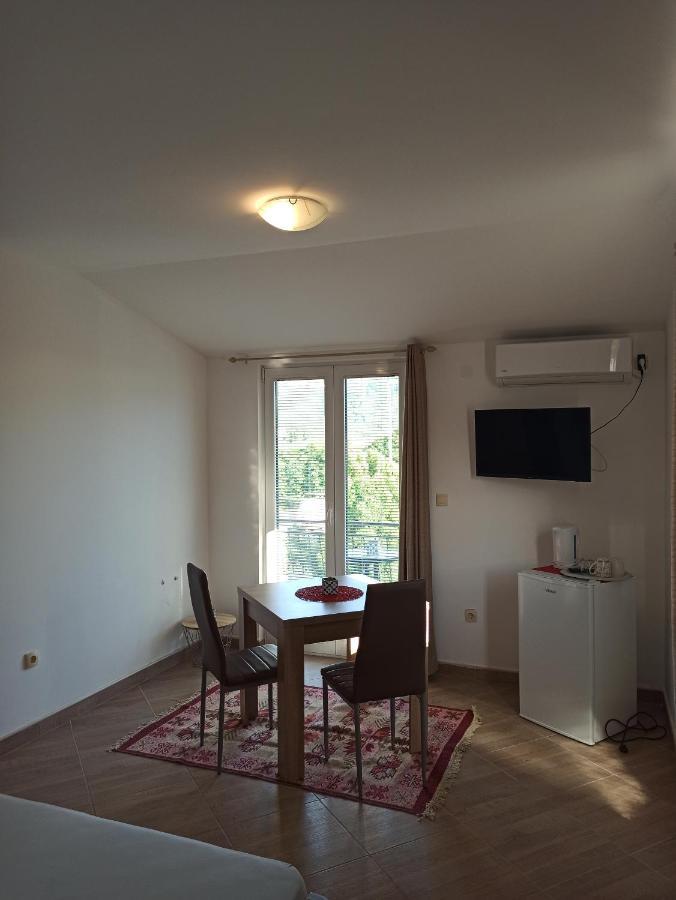 Lastva Holliday Rooms Budva Exteriör bild