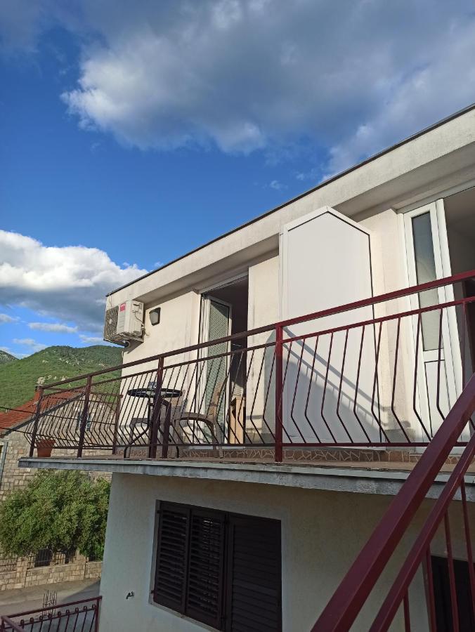 Lastva Holliday Rooms Budva Exteriör bild